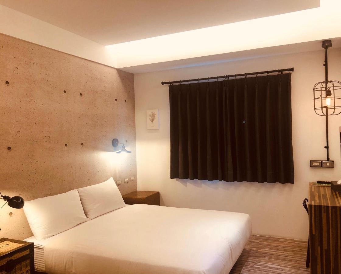 仁愛小公館-市區近東大門 Hualien Extérieur photo