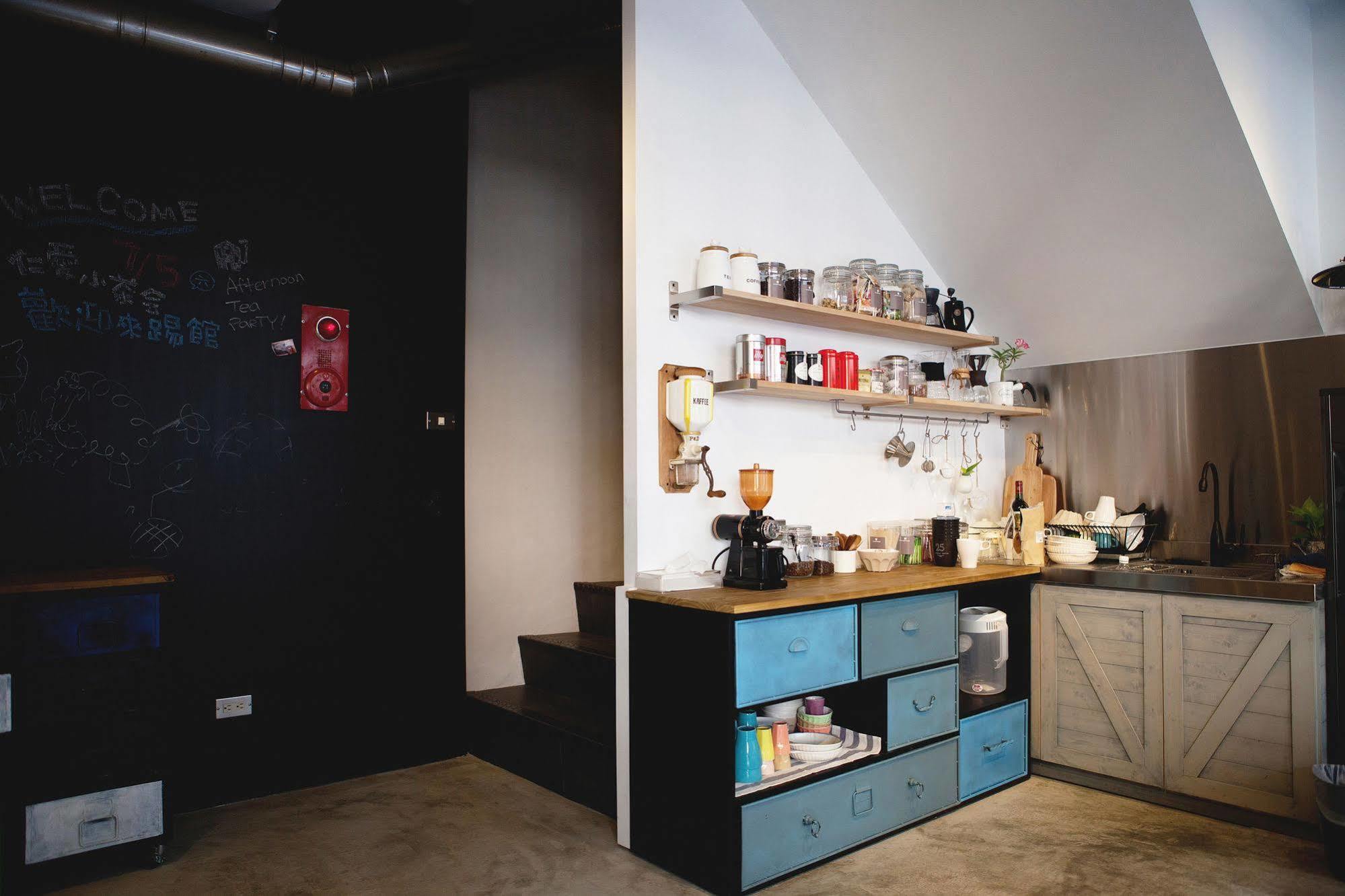 仁愛小公館-市區近東大門 Hualien Extérieur photo